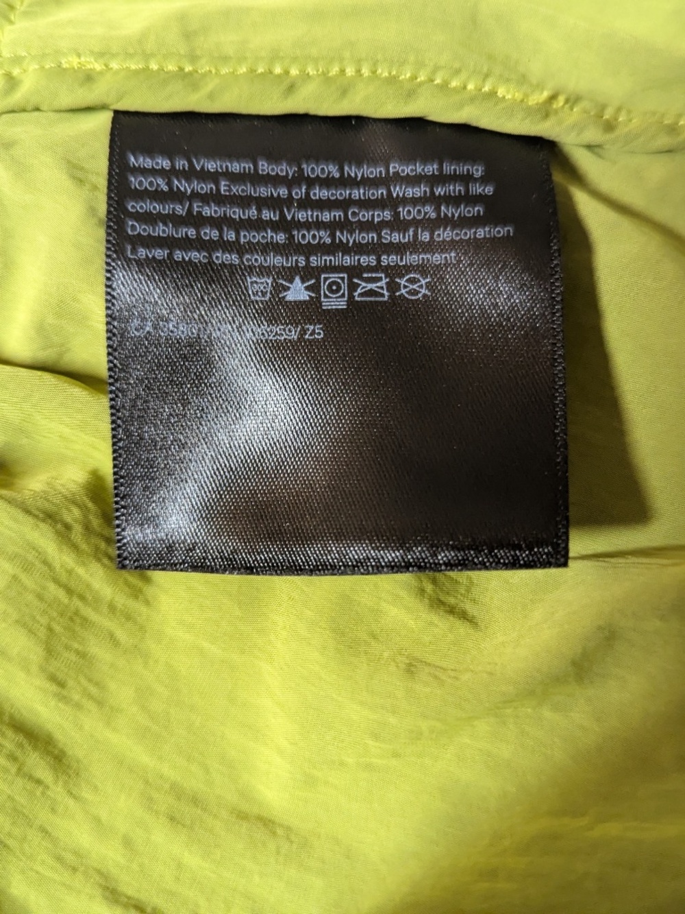 Lululemon Lightweight Hooded Jacket - Size 4 - Picture 12 of 16